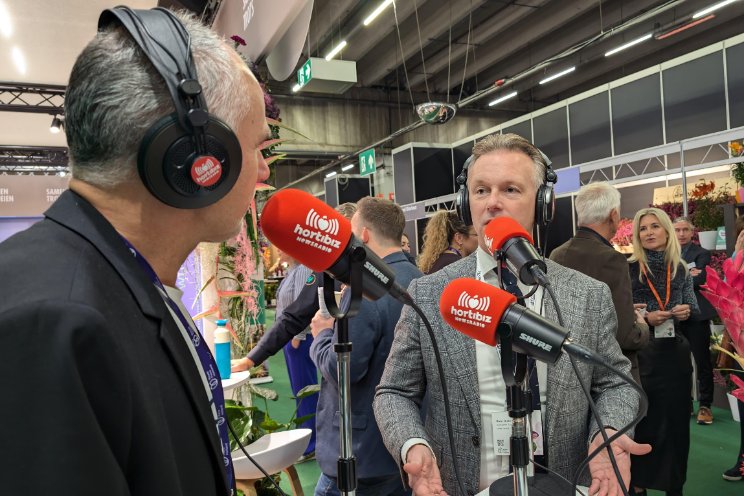 Gesprek op de Trade Fair... Burgemeester Aalsmeer